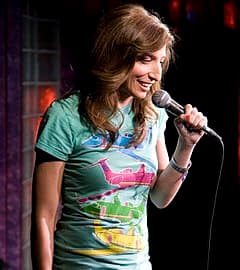 Chelsea Peretti