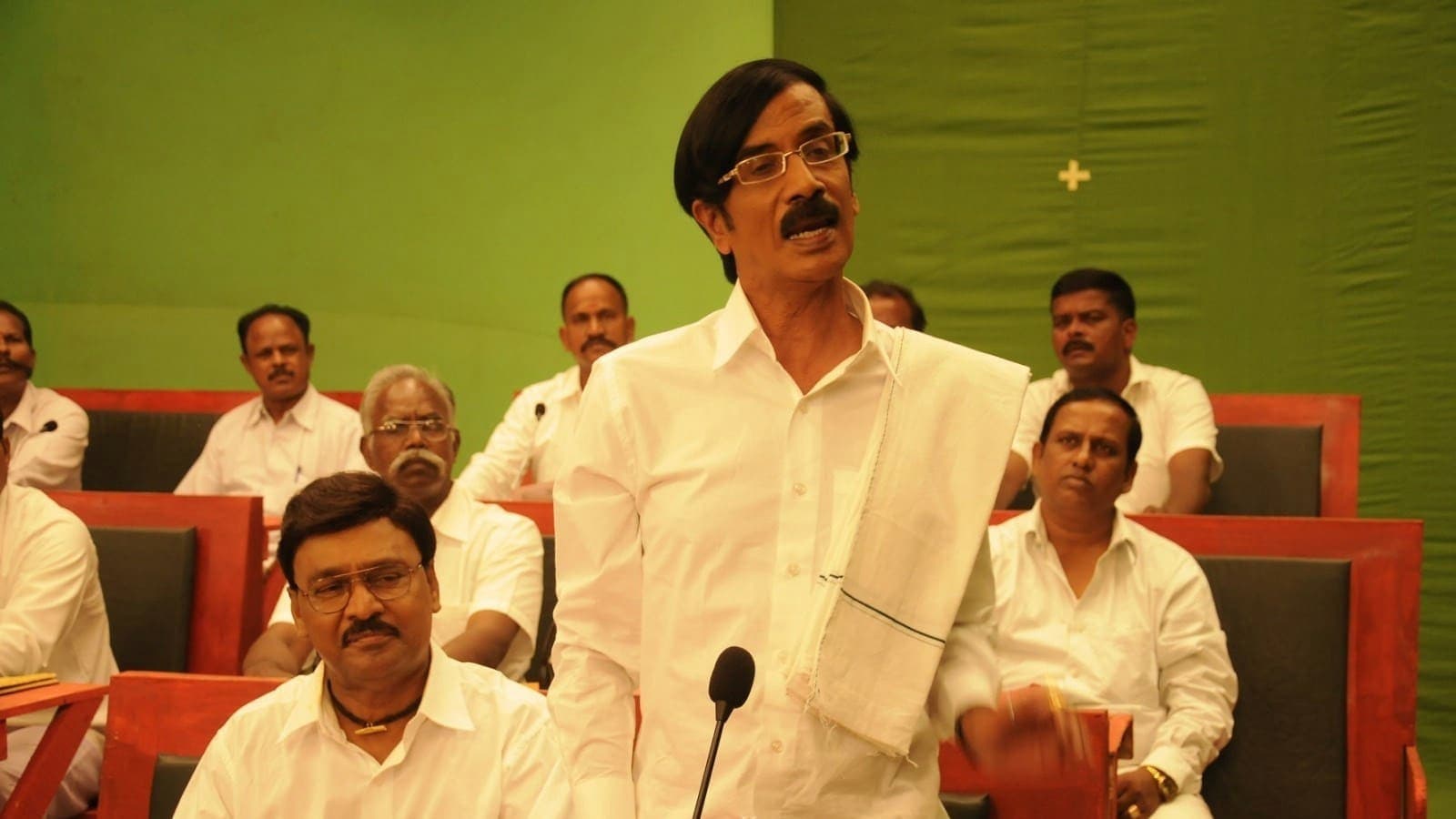 Thunai Mudhalvar backdrop