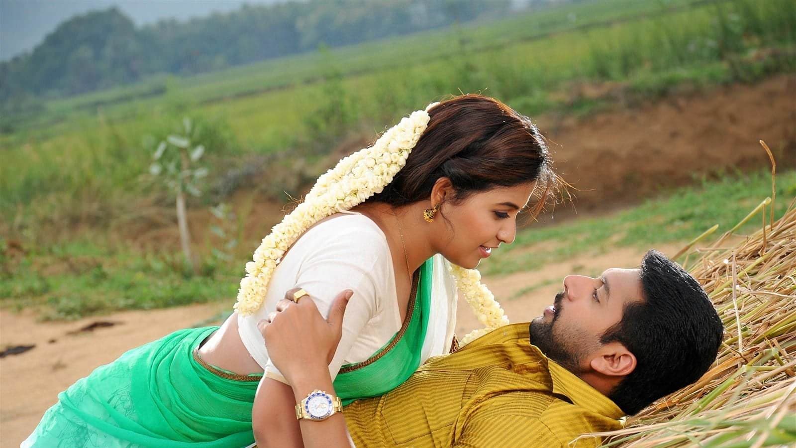 Sakalakala Vallavan backdrop