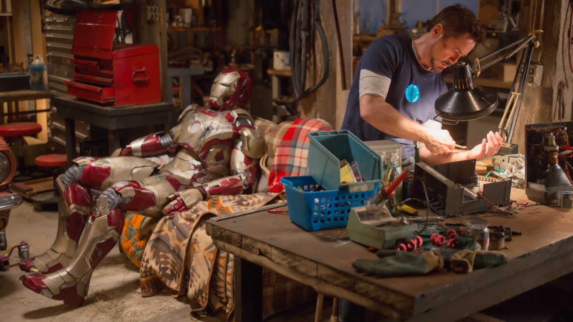 Iron Man 3 backdrop