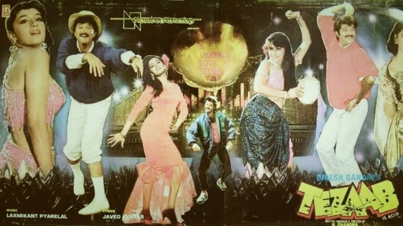 Tezaab backdrop