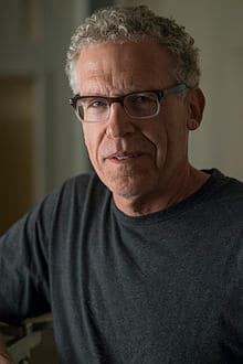 Carlton Cuse