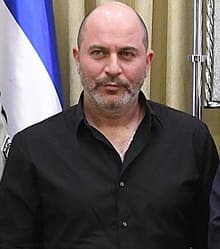 Lior Raz